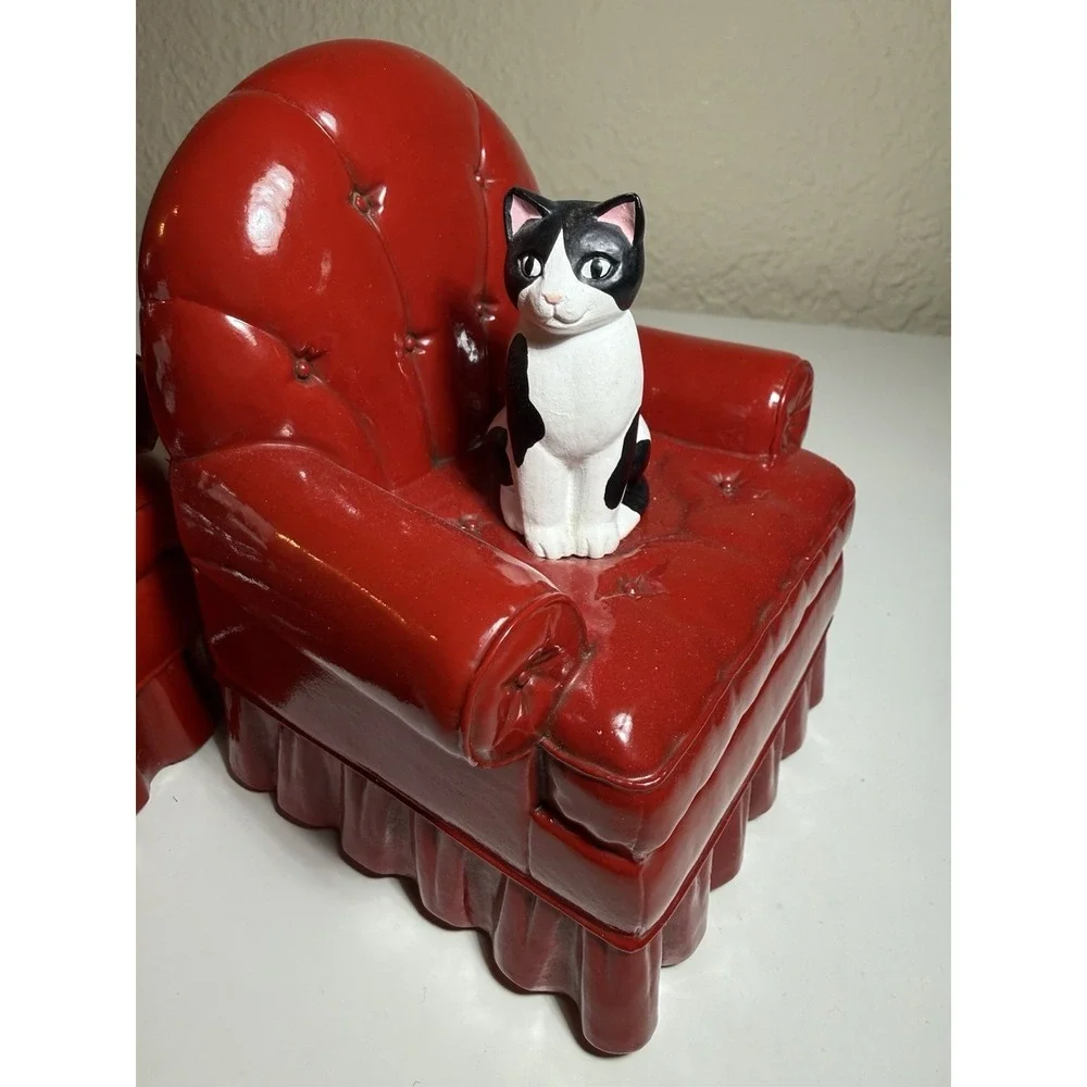 Vintage 1989 Hallmark Cards, Inc Two Black & White Cat In Red Chair Bookend Set - Picture 2 of 5